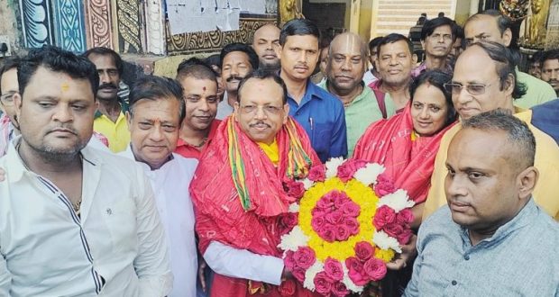 New Chief Secretary of Odisha visited Puri Srimandir for the darshan of ...